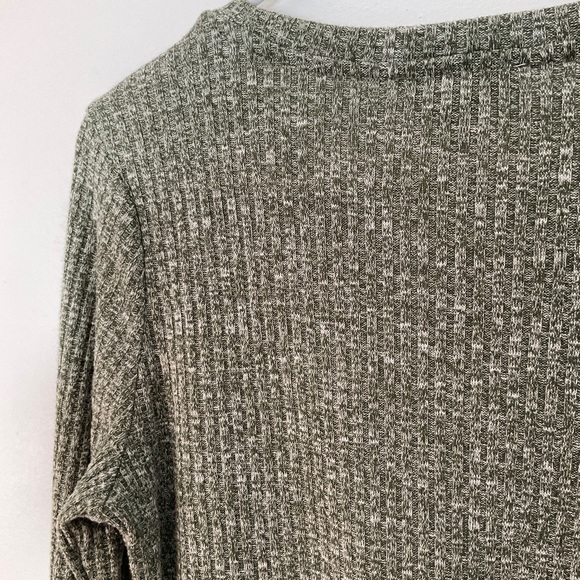 Dress Barn Green and White Speckled Long Sleeve Sweater Top - Picture 10 of 10